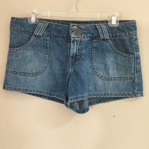 American Eagle Outfitters Blue Jean Shorts Classic Style - Picture 1 of 4